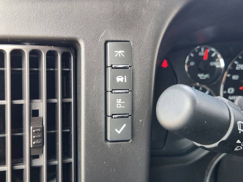 2024 Chevrolet Express 2500