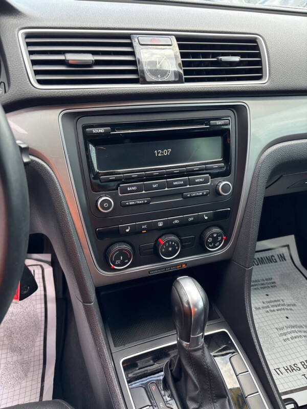 2015 Volkswagen Passat