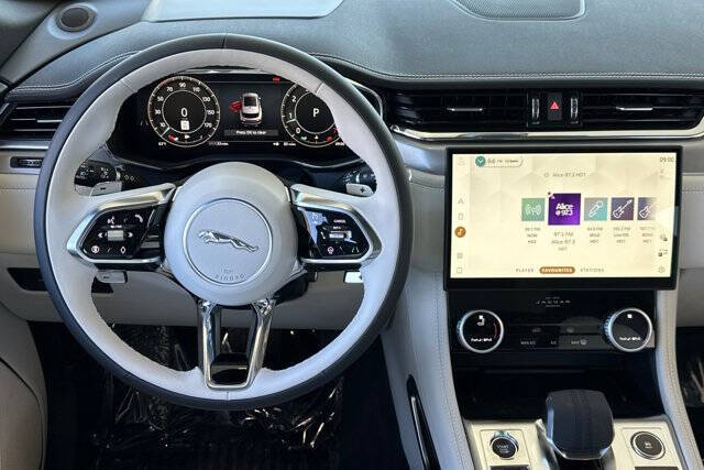 2026 Jaguar F-PACE P250 R-Dynamic S