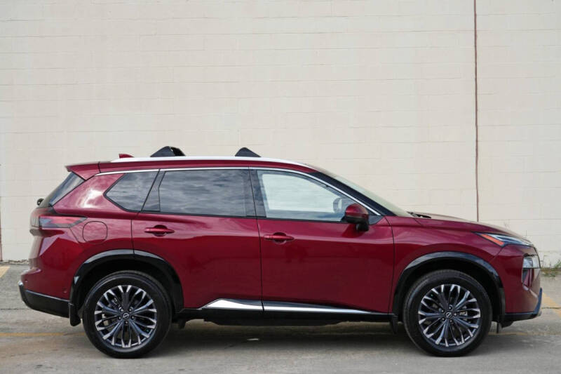 2025 Nissan Rogue Platinum