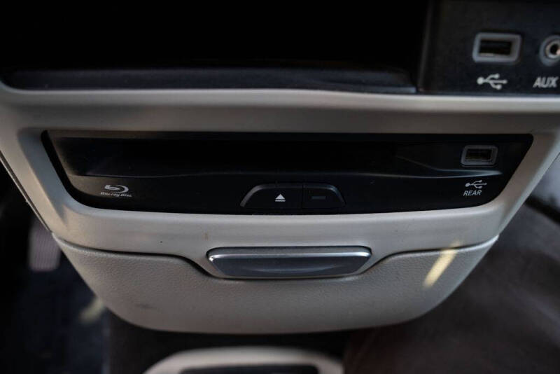 2018 Chrysler Pacifica Hybrid Limited