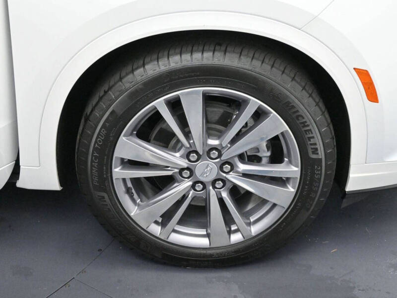 2025 Cadillac XT6 Premium Luxury