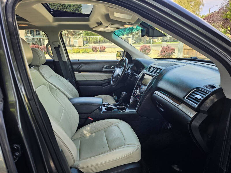 2016 Ford Explorer Platinum