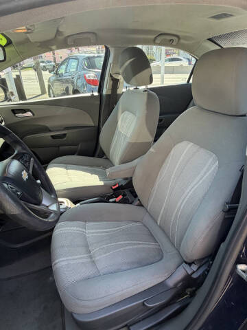 2015 Chevrolet Sonic LT Auto