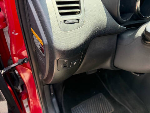 2011 Kia Soul +