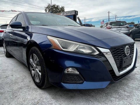 2019 Nissan Altima for sale at Speedy Auto Sales in Pasadena TX
