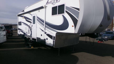 2017 Arctic FOX M-27-5L