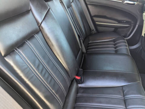 2022 Chrysler 300 S V6