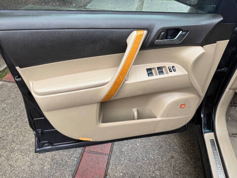 2010 Toyota Highlander Hybrid Limited