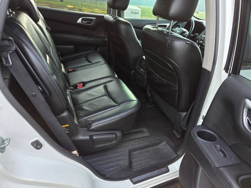 2013 Nissan Pathfinder SL