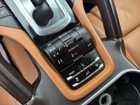 2014 Porsche Cayenne Turbo S