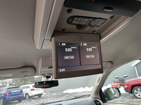 2014 Chrysler Town and Country Touring-L