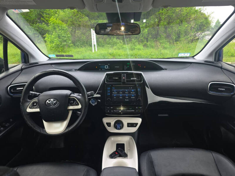 2016 Toyota Prius Three
