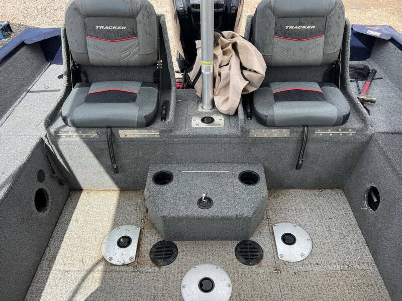 2022 Tracker PRO GLIDE