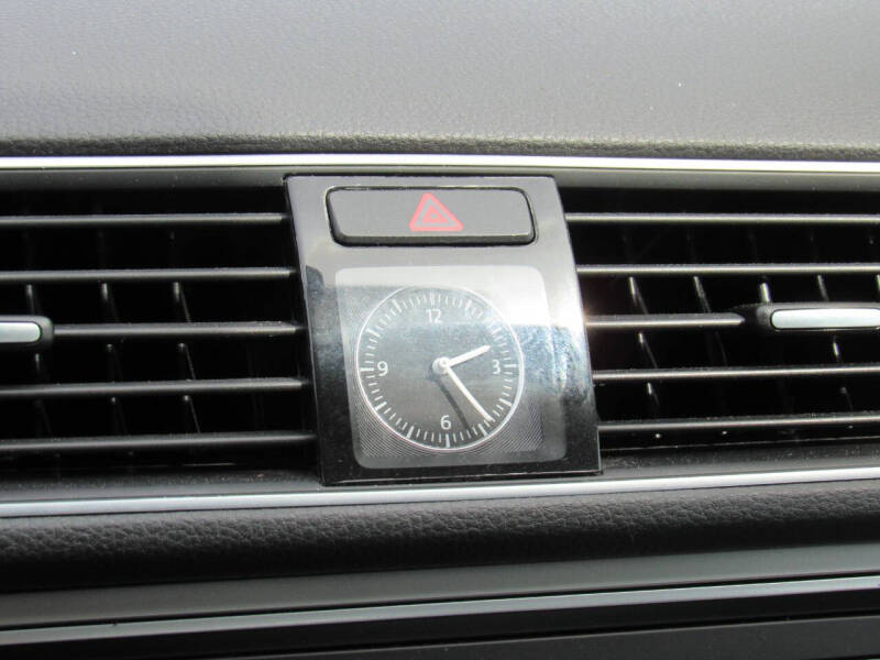 2013 Volkswagen Passat S