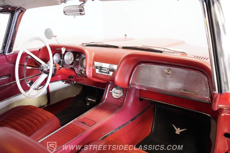 1959 Ford Thunderbird