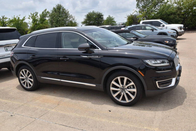2019 Lincoln Nautilus Select