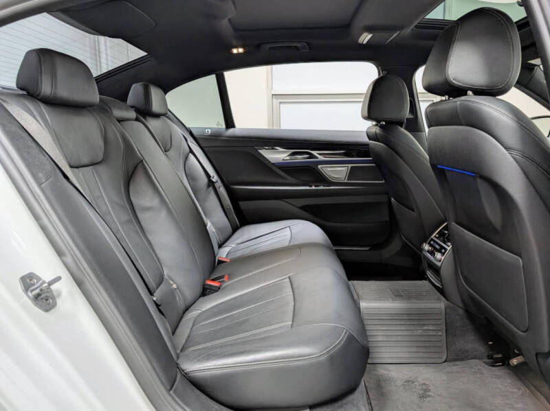 2018 BMW 7 Series 740e xDrive iPerformance