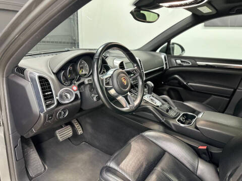 2018 Porsche Cayenne S E-Hybrid