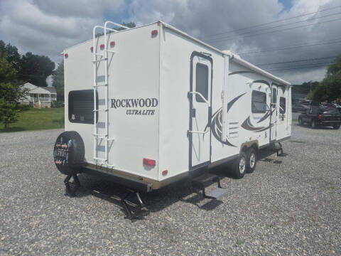2012 Forest River ROCKWOOD ULTRA