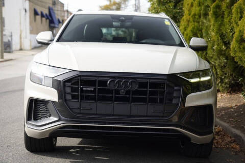 2021 Audi Q8 quattro Premium Plus 55 TFSI