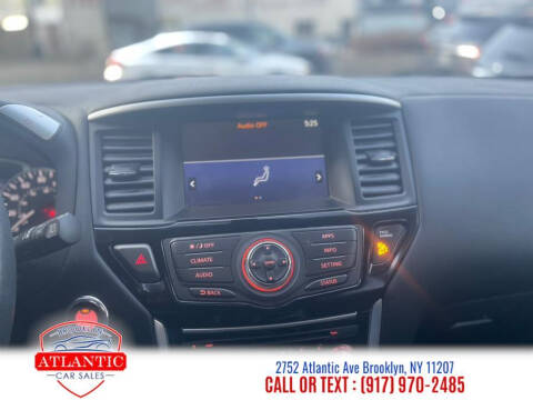 2020 Nissan Pathfinder SV