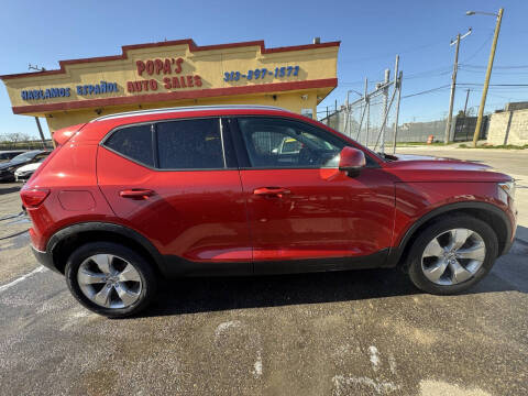 2021 Volvo XC40 T4 Momentum