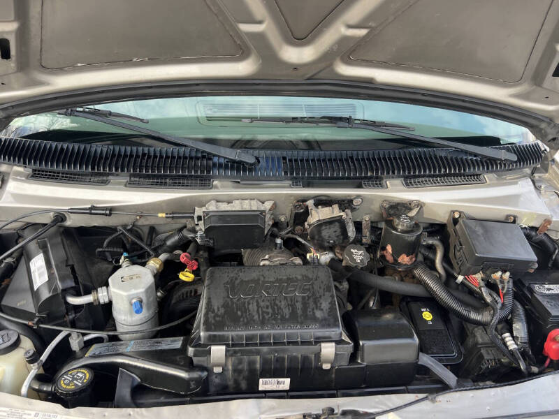 2005 Chevrolet Astro LS