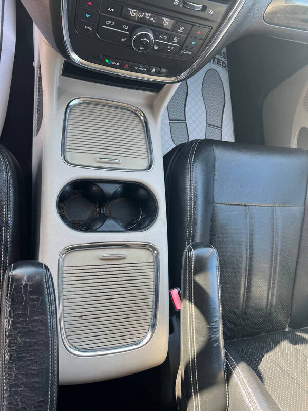 2015 Dodge Grand Caravan SE