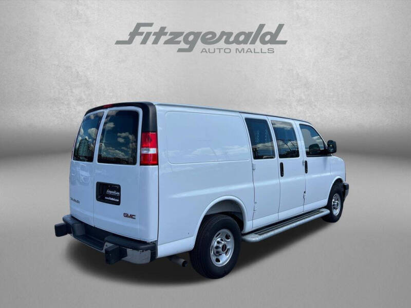 2025 GMC Savana 2500