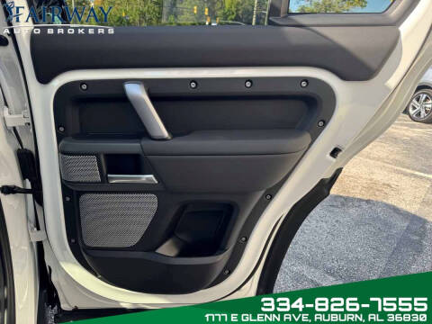 2024 Land Rover Defender 130 P400 X-Dynamic SE