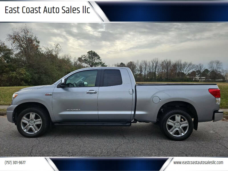 2011 Toyota Tundra Limited's photo