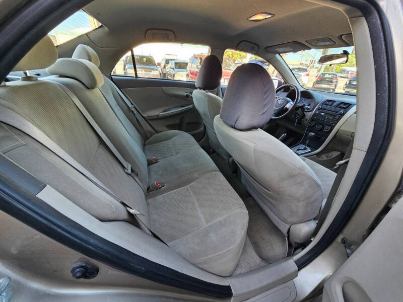 2010 Toyota Corolla LE