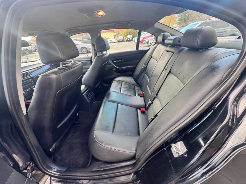 2011 BMW 3 Series 328i