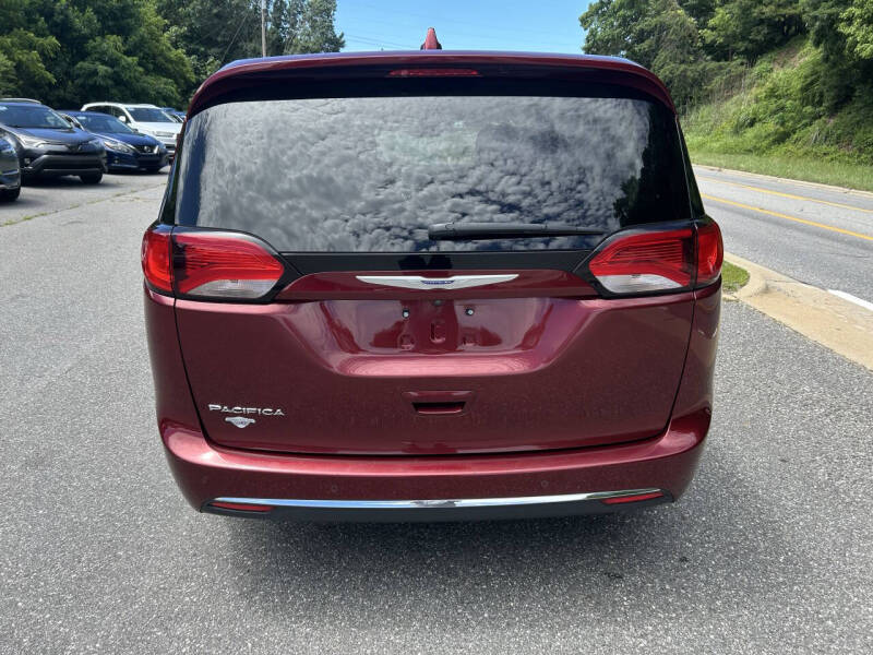 2020 Chrysler Pacifica Touring