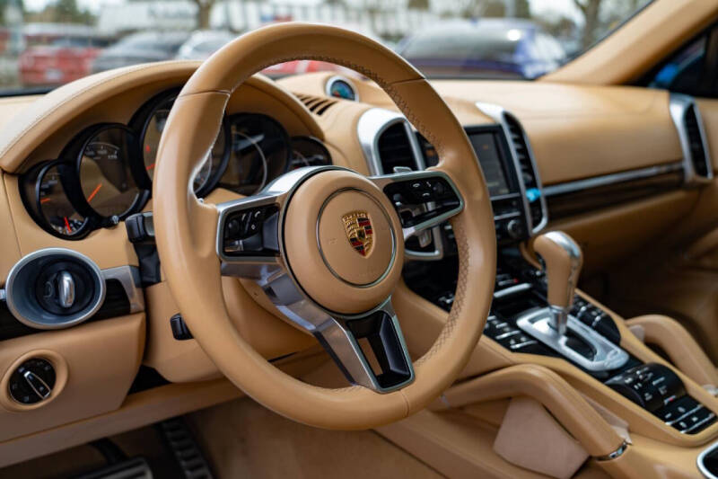 2015 Porsche Cayenne S