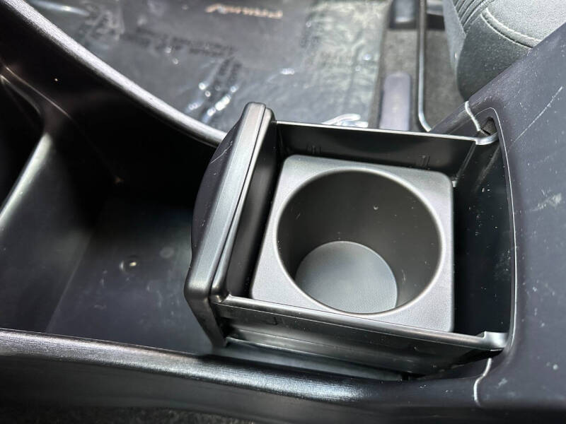 2015 Toyota Prius v Three