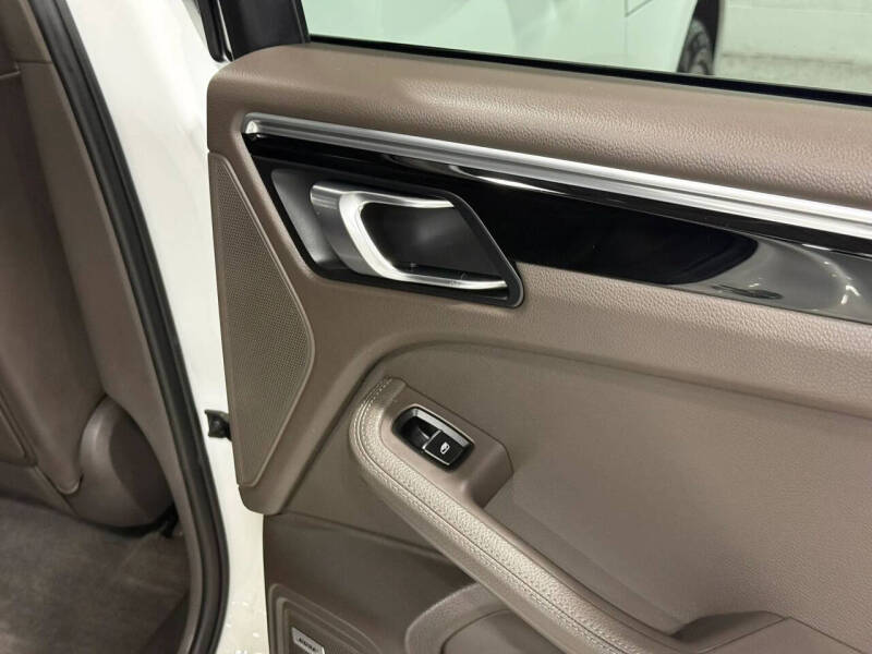 2019 Porsche Macan S