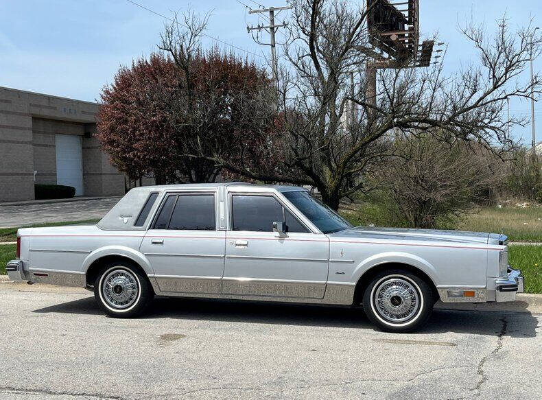 1984 Lincoln Town Car
