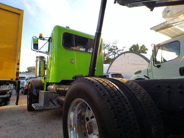 2004 Peterbilt 357