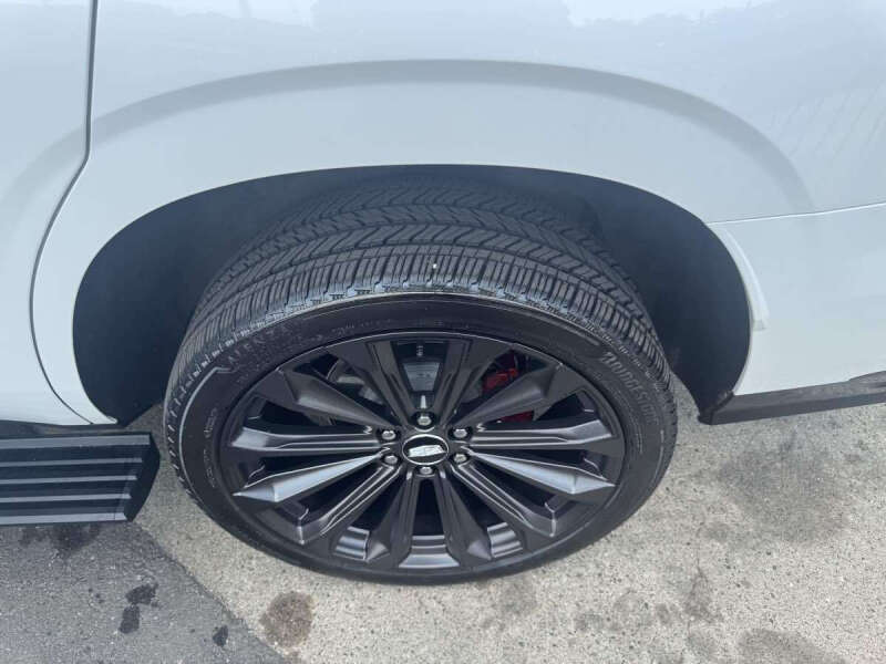 2025 Cadillac Escalade-V