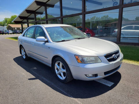 2007 Hyundai Sonata for sale at DrivePanda.com in Dekalb IL