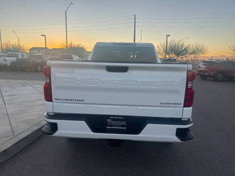 2024 Chevrolet Silverado 1500 Custom