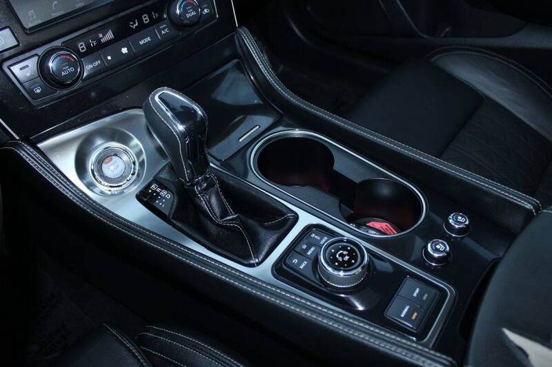 2017 Nissan Maxima Platinum