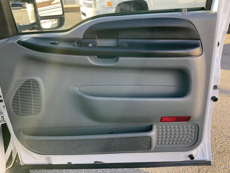 2005 Ford Excursion XLT