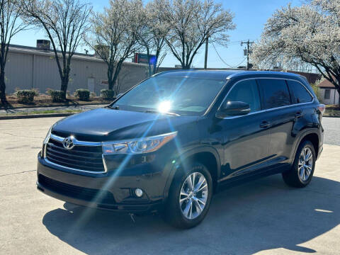 2015 Toyota Highlander for sale at Triple A's Motors in Greensboro NC