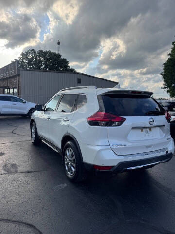2017 Nissan Rogue SV