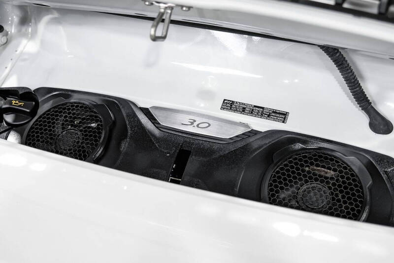 2020 Porsche 911 Carrera