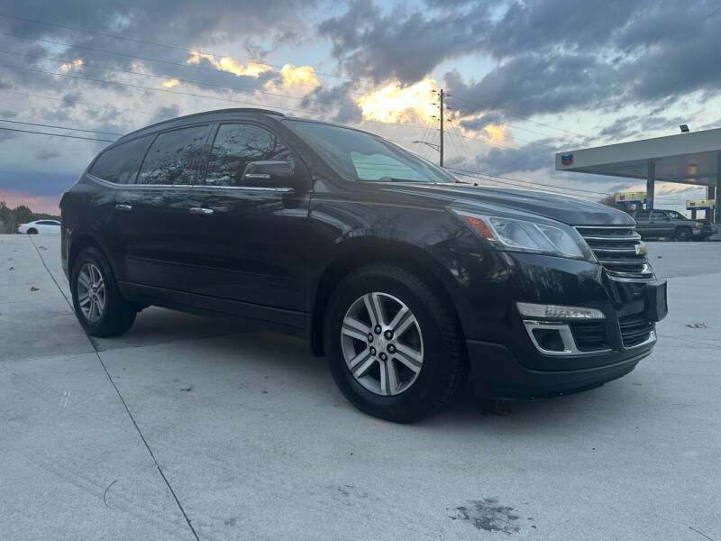 2015 Chevrolet Traverse 2LT photo 3