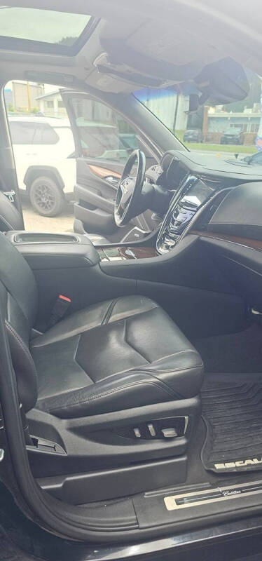 2020 Cadillac Escalade Luxury